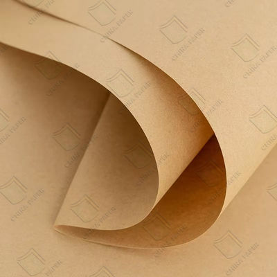 Un buon prezzo. Carta kraft 100% pura di pasta di legno Carta di imballaggio marrone per la spedizione in linea